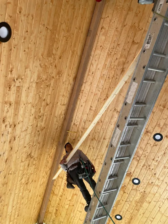Ceiling and trim installation with recessed lights